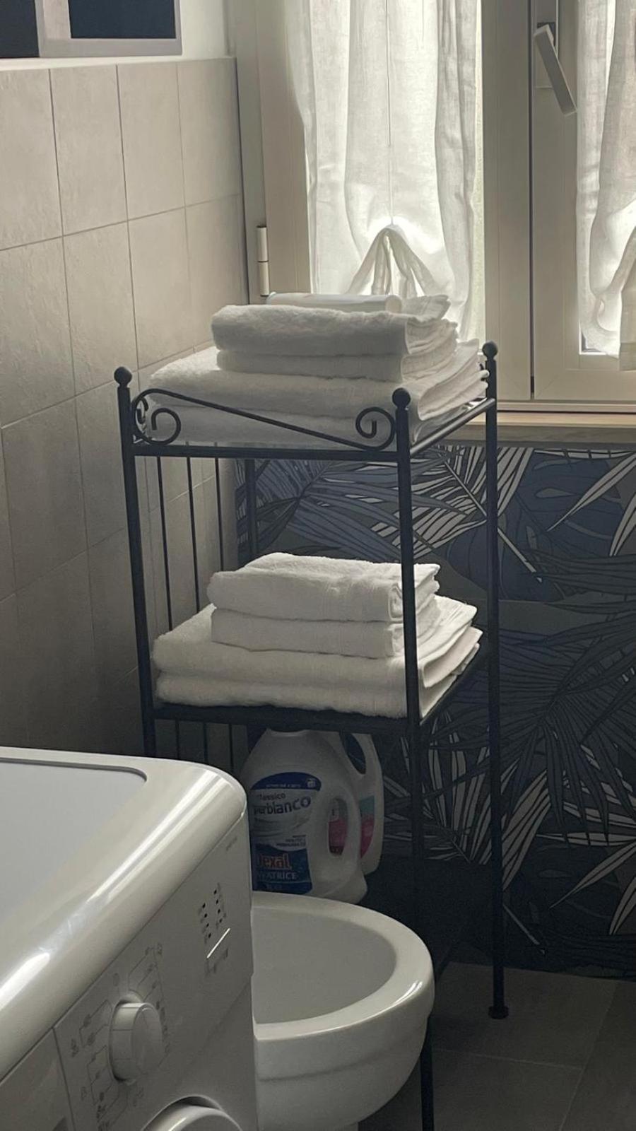Casa Gaia A 2 Passi Dalla Metro A E C Apartment