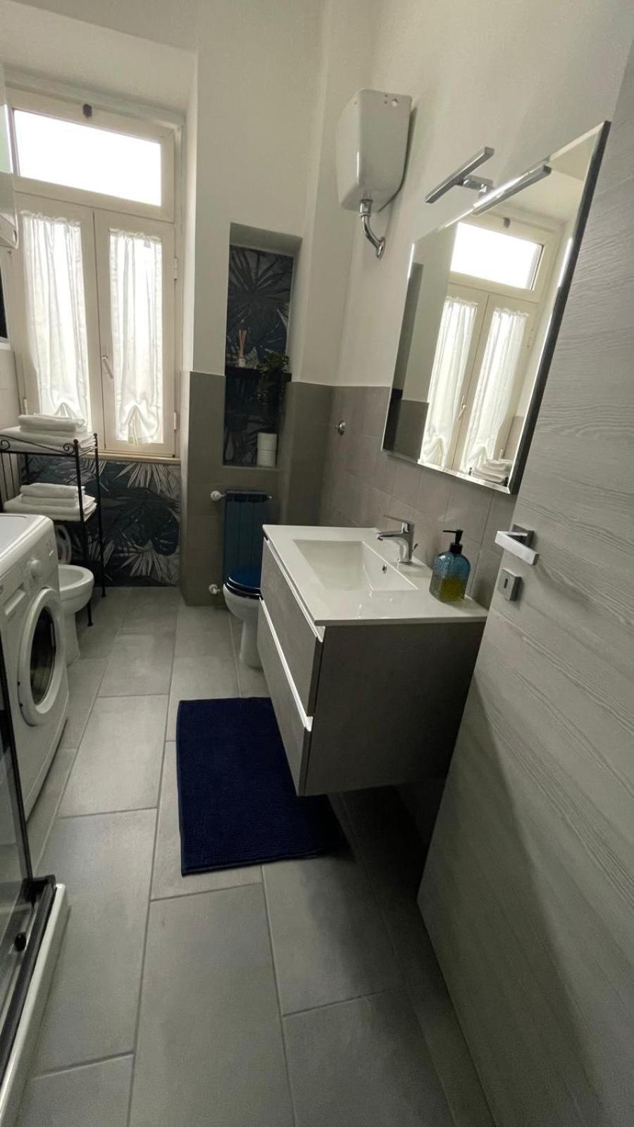 Apartment Casa Gaia A 2 Passi Dalla Metro A E C *