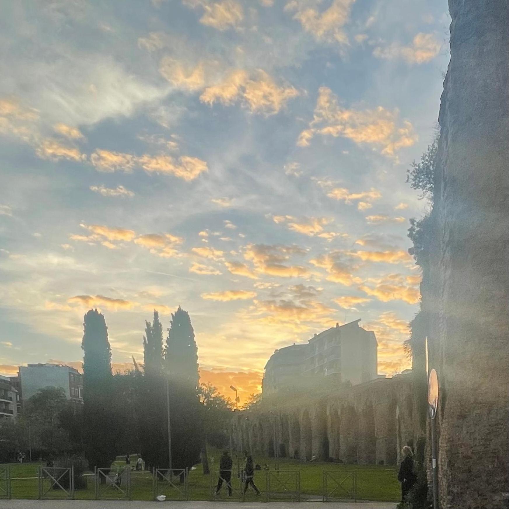 Casa Gaia A 2 Passi Dalla Metro A E C Lejlighed *
